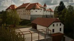 Nastanitve - Brdo.si